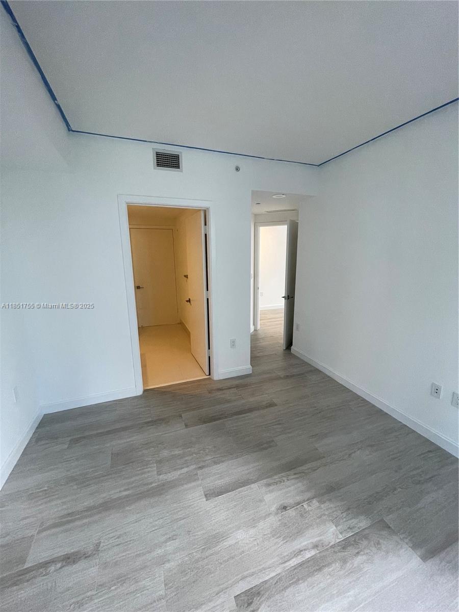 55 SW 9th St #2701, Miami FL 33130