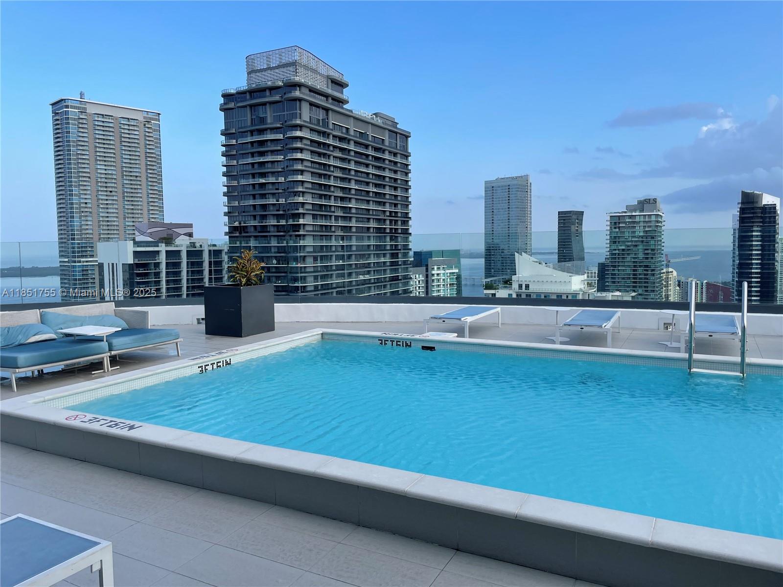55 SW 9th St #2701, Miami FL 33130