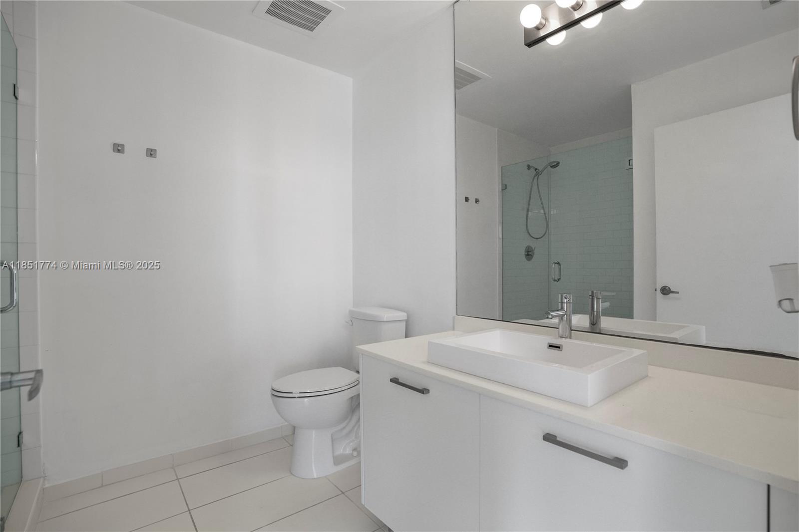 151 SE 1st St #3104, Miami FL 33131