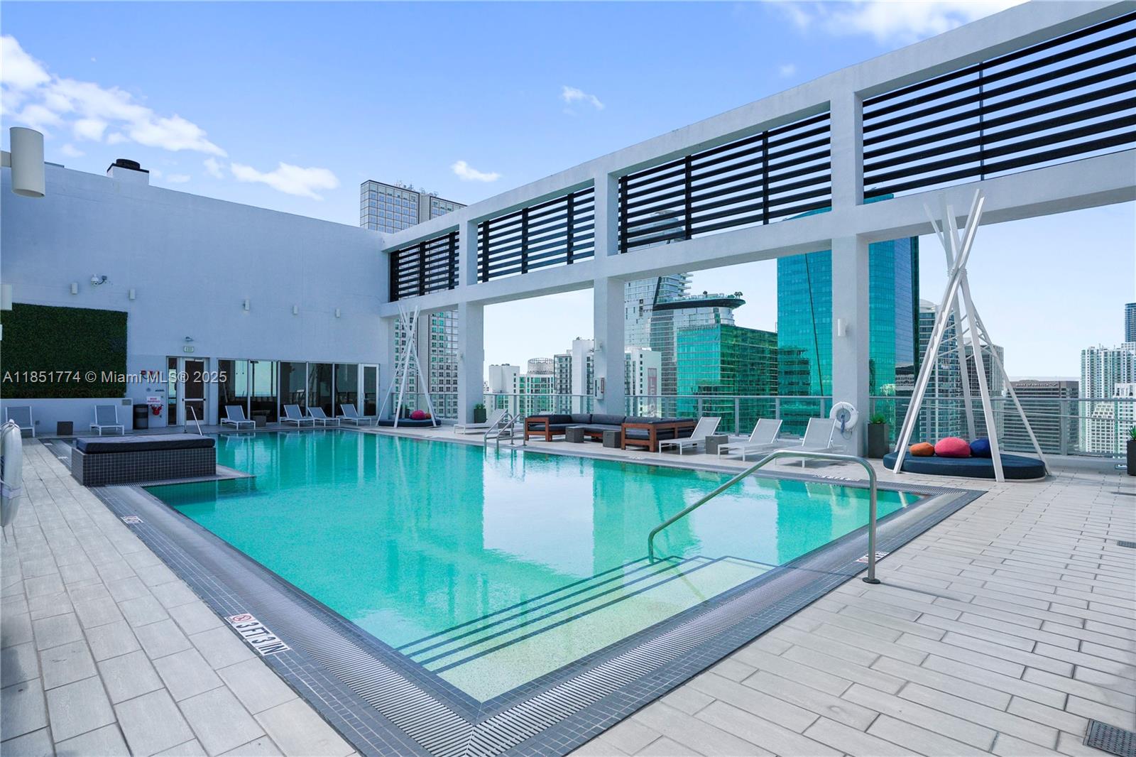 151 SE 1st St #3104, Miami FL 33131