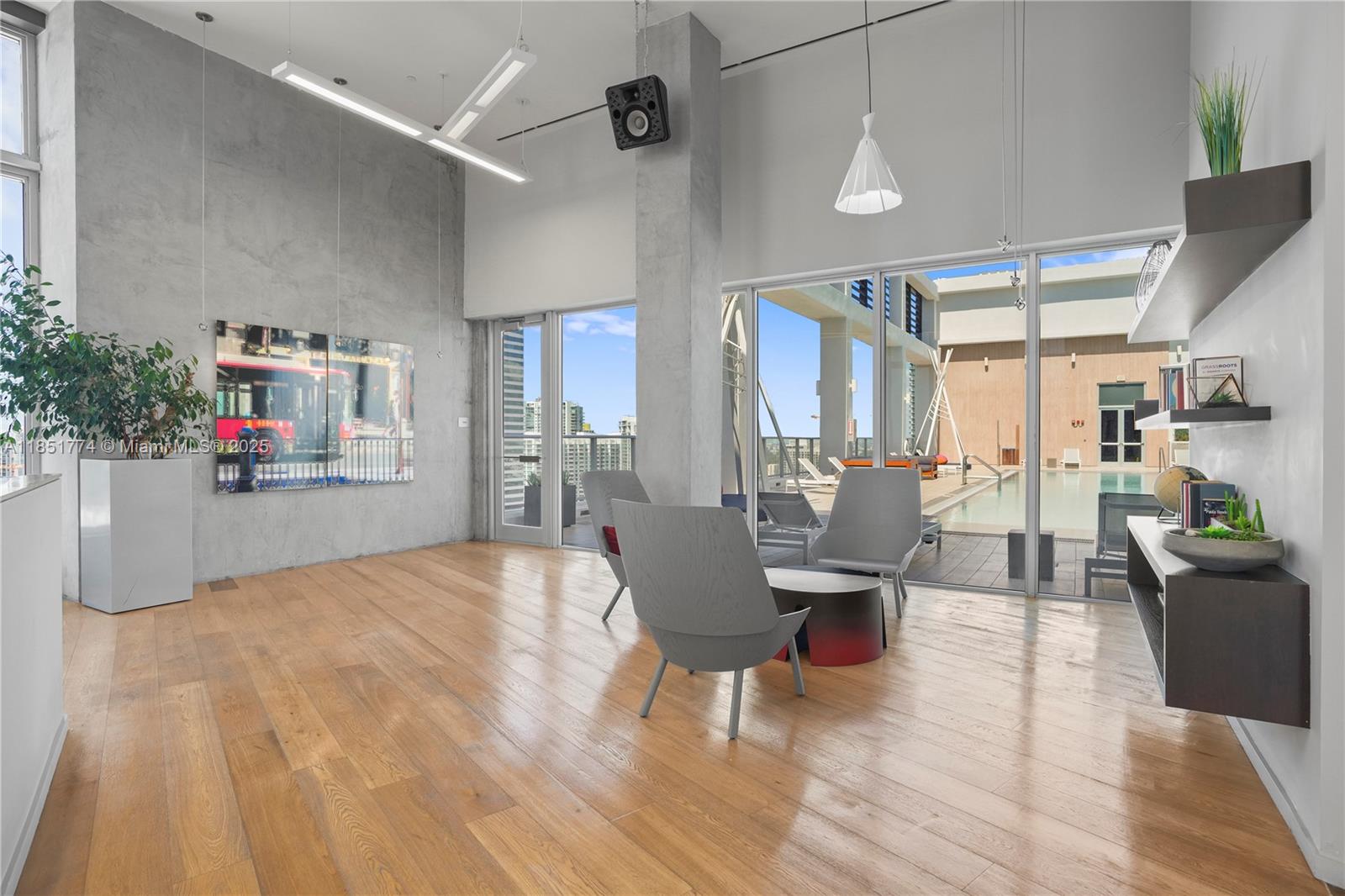 151 SE 1st St #3104, Miami FL 33131