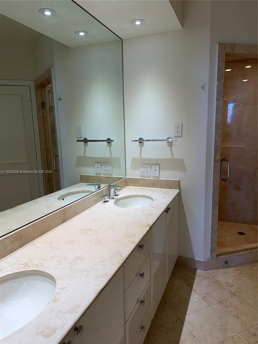 781 Crandon Blvd #1604, Key Biscayne FL 33149
