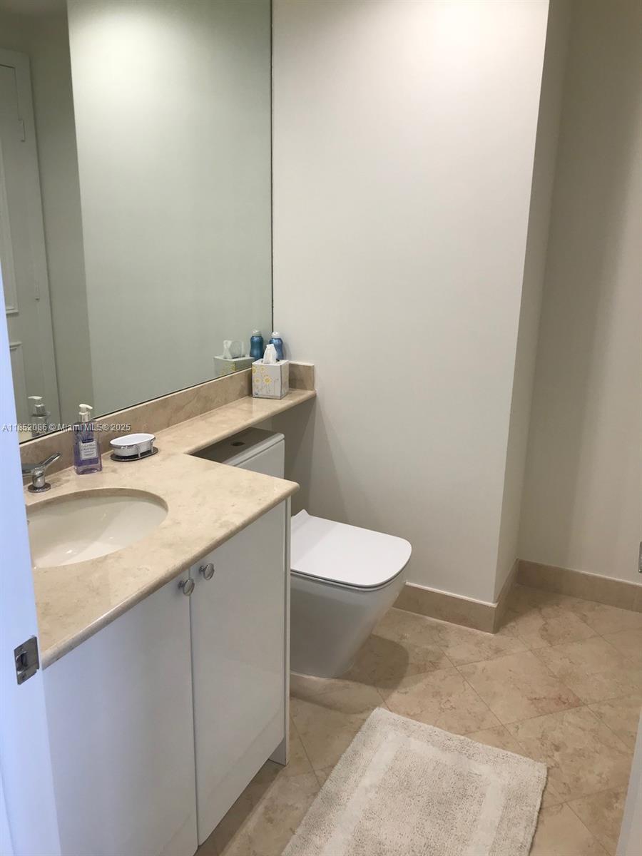 781 Crandon Blvd #1604, Key Biscayne FL 33149