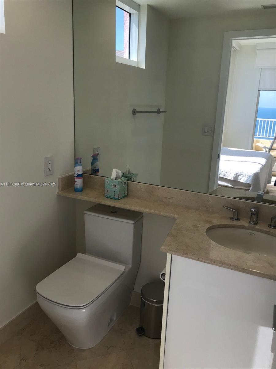 781 Crandon Blvd #1604, Key Biscayne FL 33149