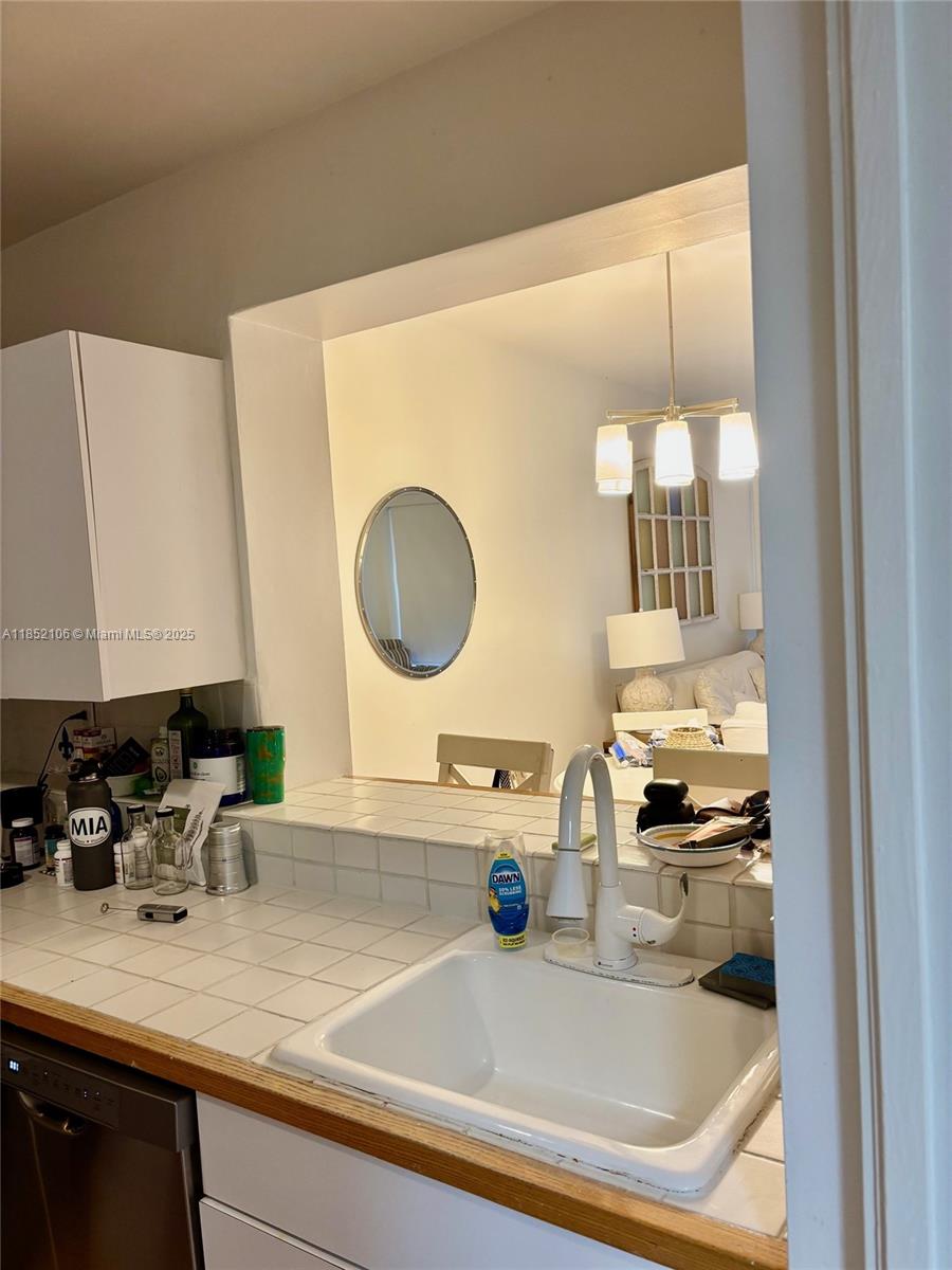 201 Crandon Blvd #120, Key Biscayne FL 33149