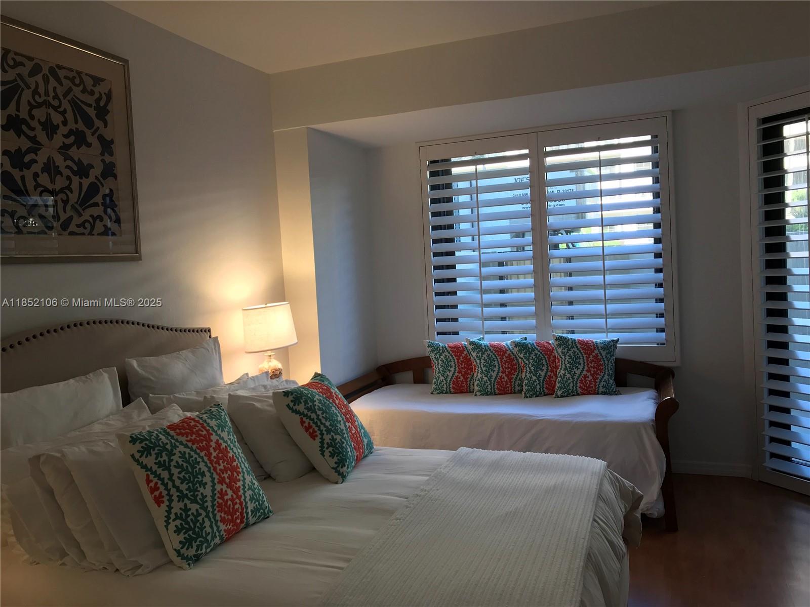 201 Crandon Blvd #120, Key Biscayne FL 33149