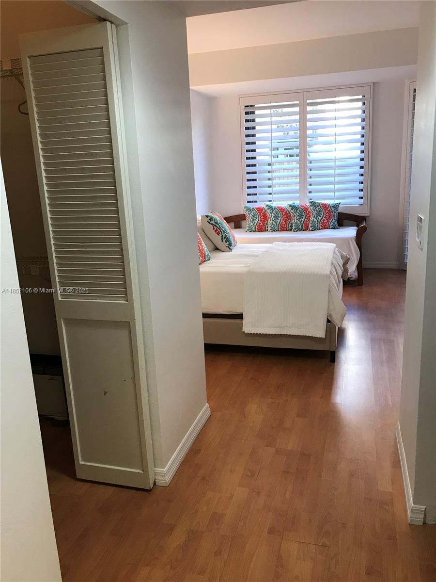 201 Crandon Blvd #120, Key Biscayne FL 33149