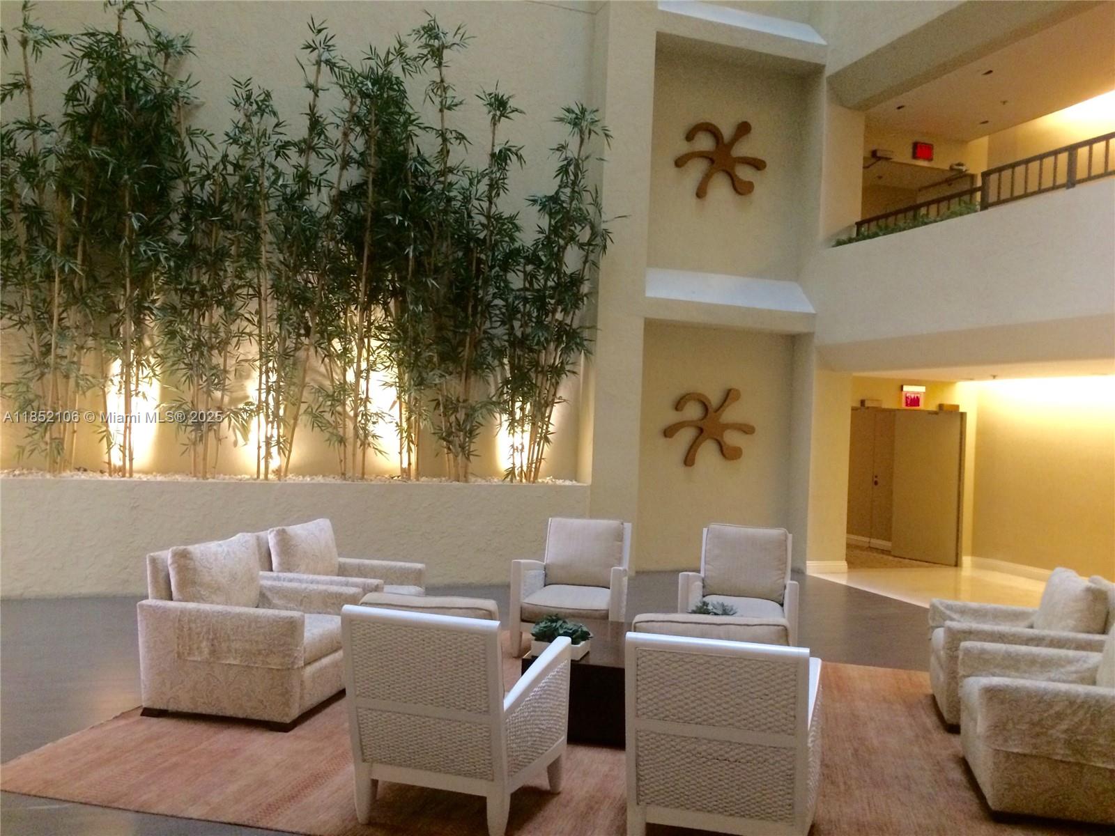 201 Crandon Blvd #120, Key Biscayne FL 33149