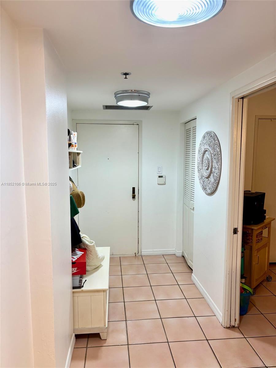 201 Crandon Blvd #120, Key Biscayne FL 33149