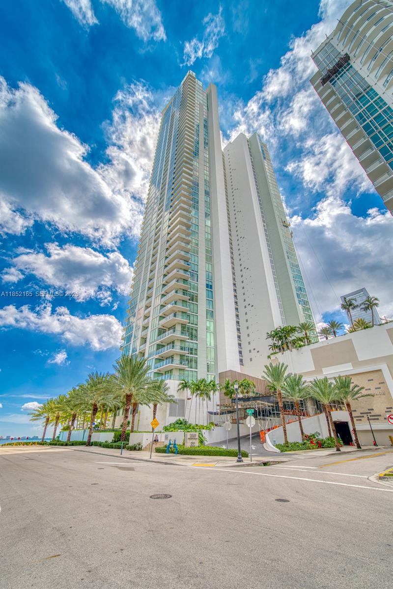 2900 NE 7th Ave #405, Miami FL 33137