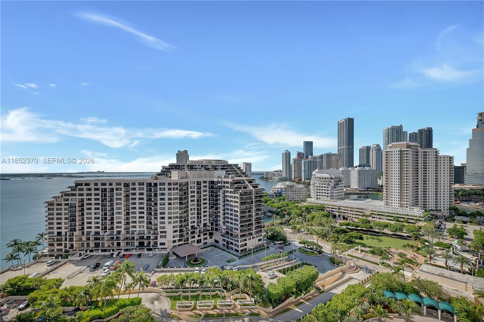 848 Brickell Key Dr #1906, Miami FL 33131