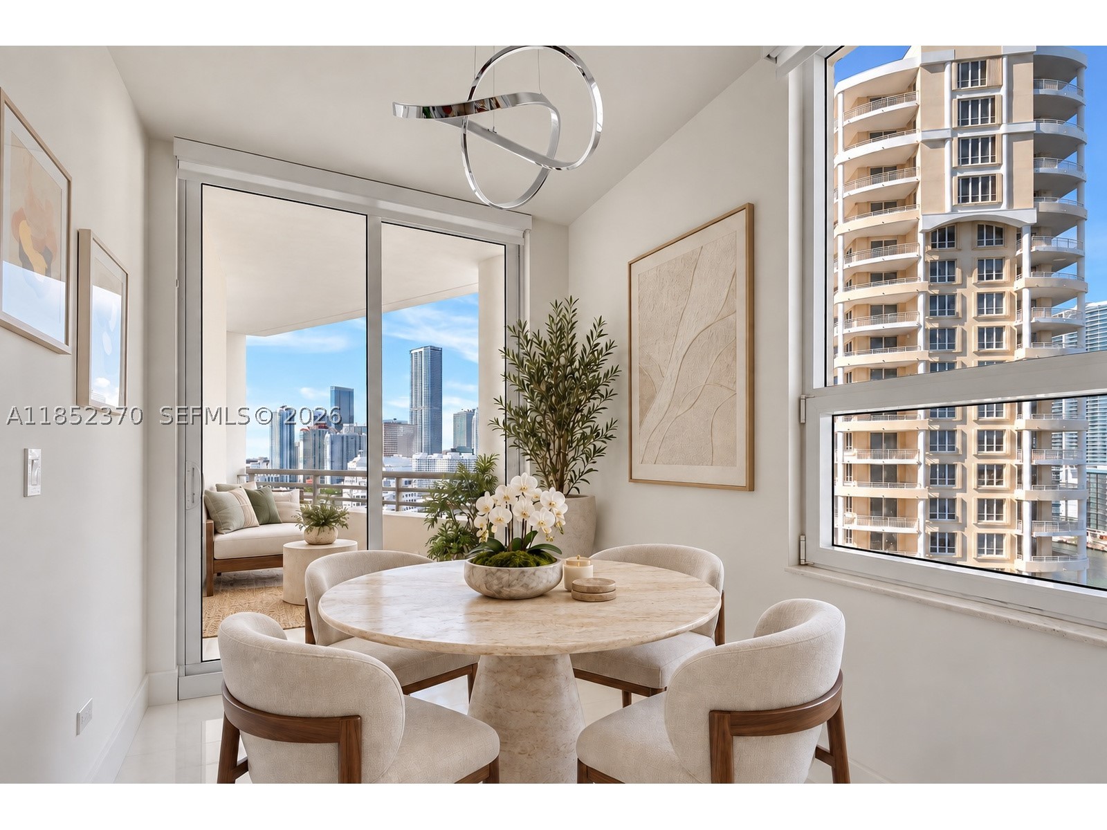 848 Brickell Key Dr #1906, Miami FL 33131