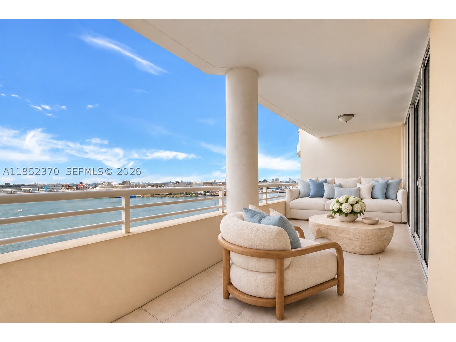 848 Brickell Key Dr #1906, Miami FL 33131