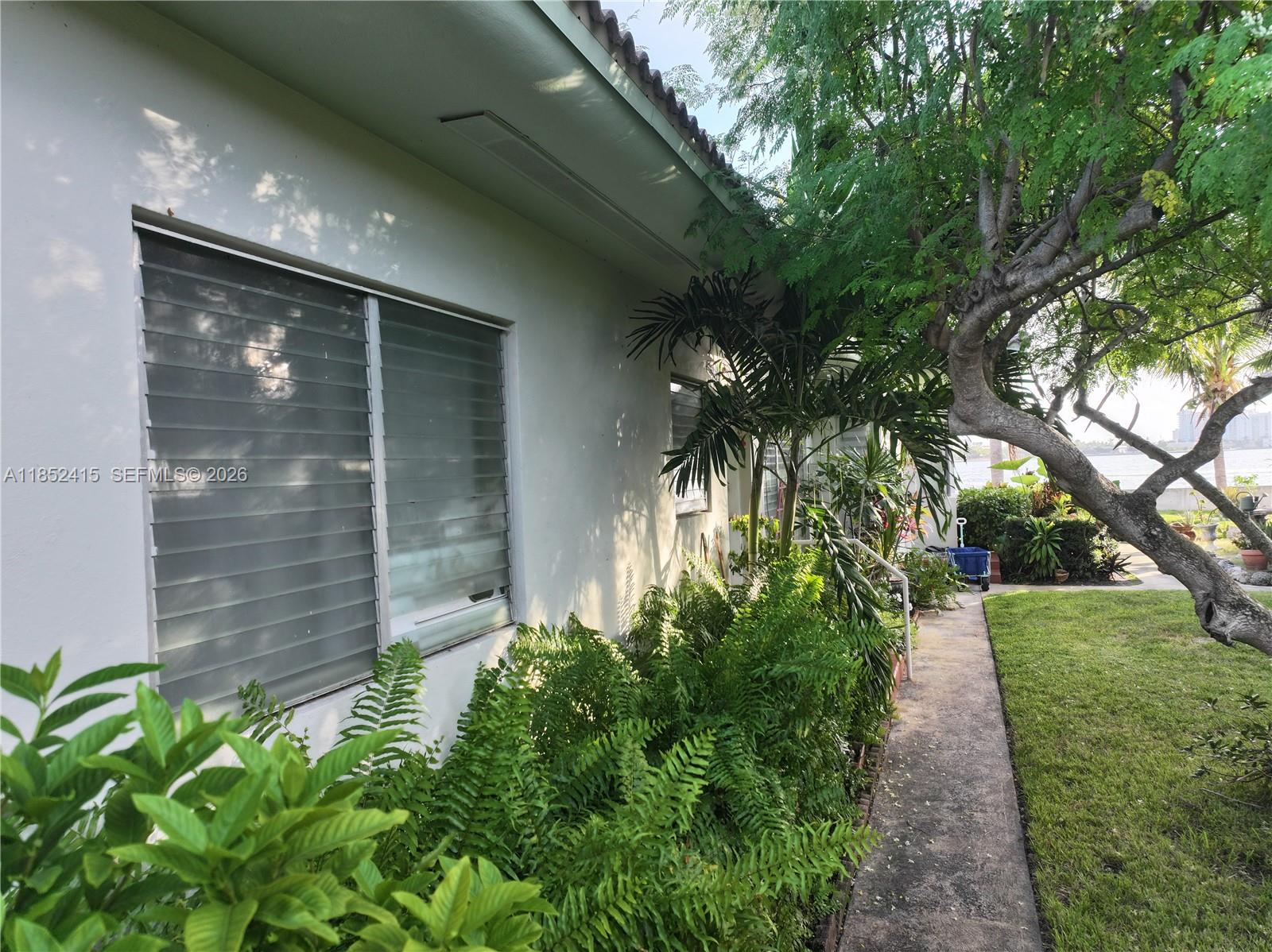 2200 Bay Dr #3, Miami Beach FL 33141