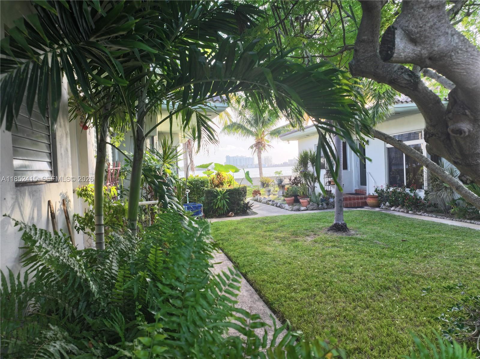 2200 Bay Dr #3, Miami Beach FL 33141