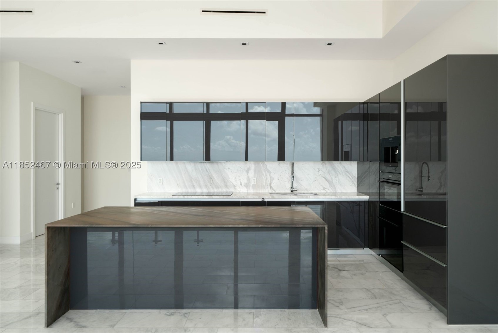 1451 Brickell Ave #5302, Miami FL 33131