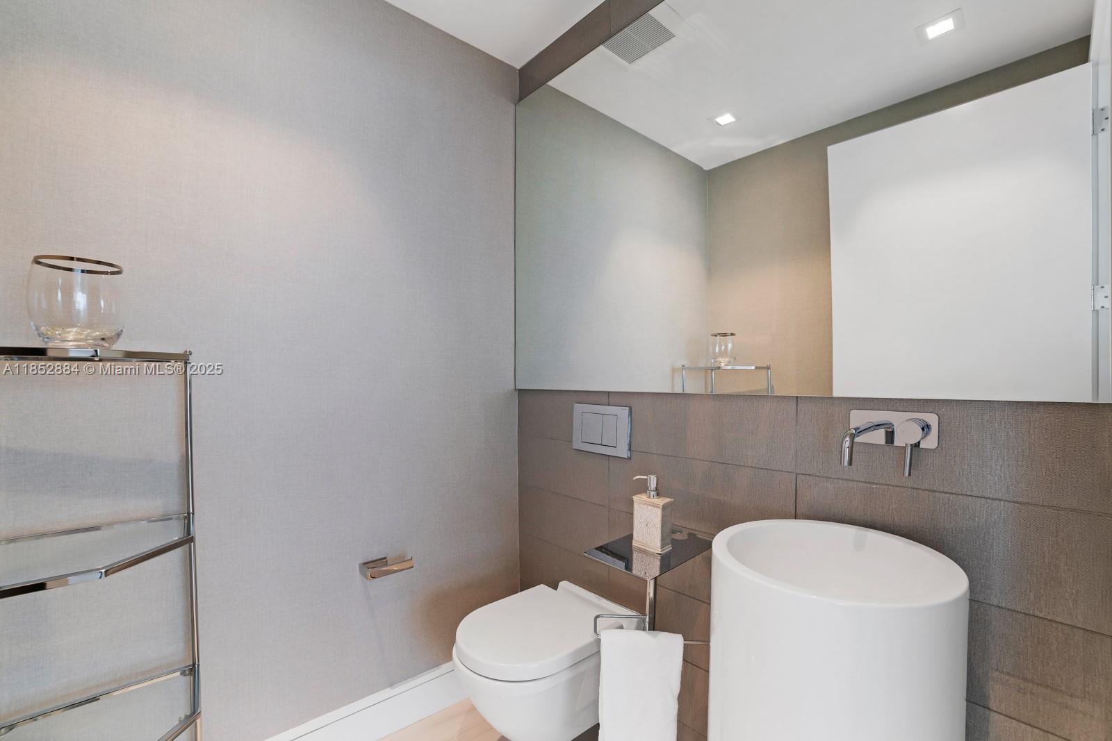 10203 Collins Ave #2501, Bal Harbour FL 33154