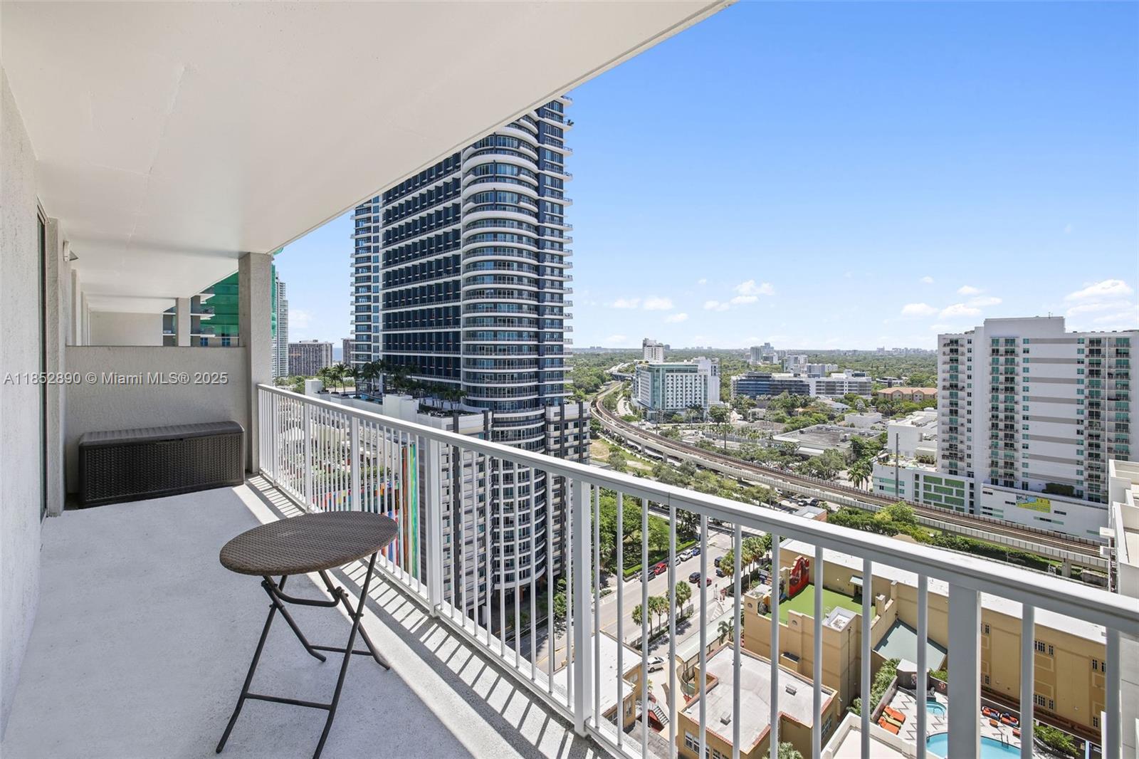 1250 S Miami Ave #1911, Miami FL 33130