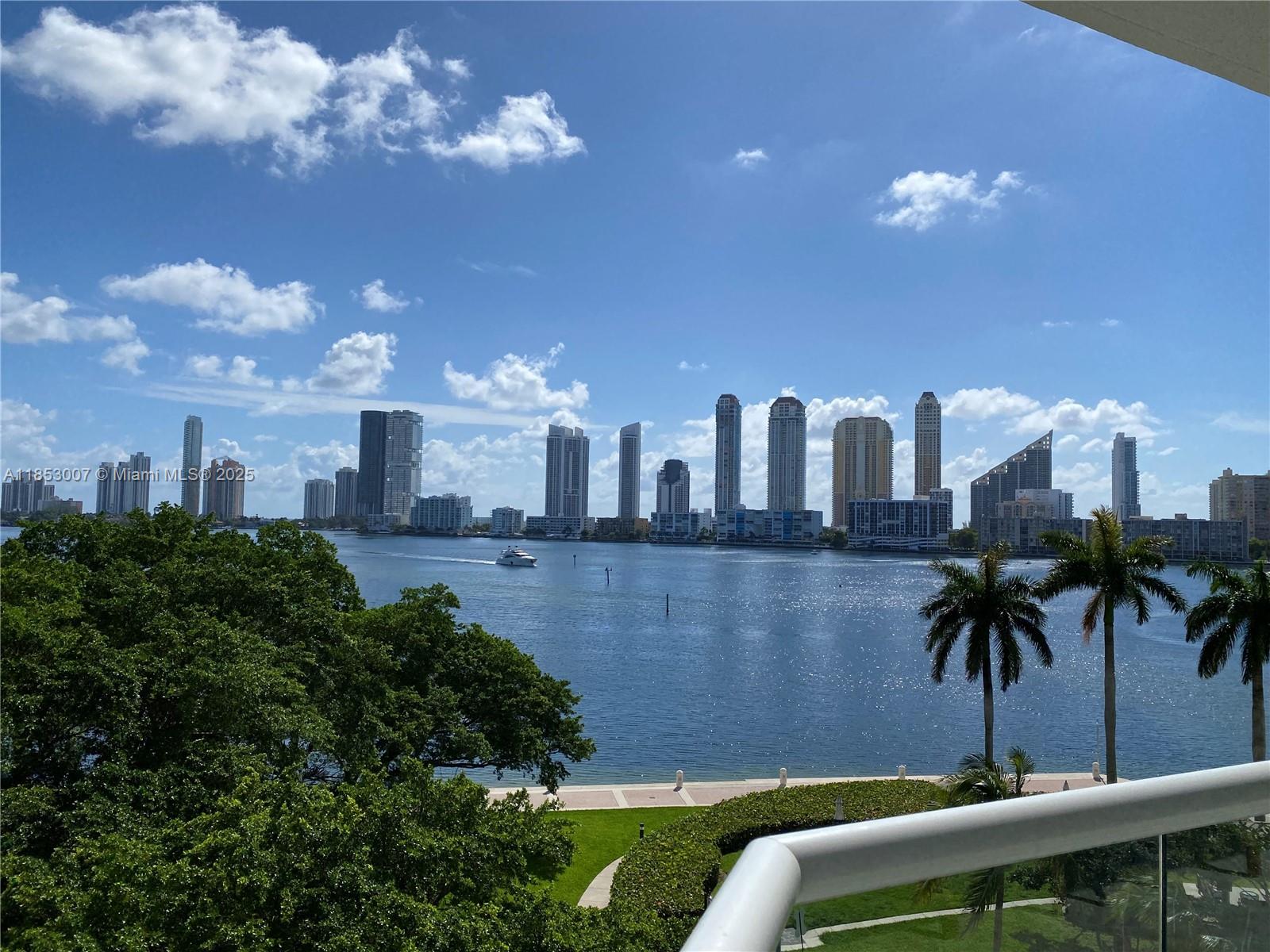2600 Island Blvd #505, Aventura FL 33160