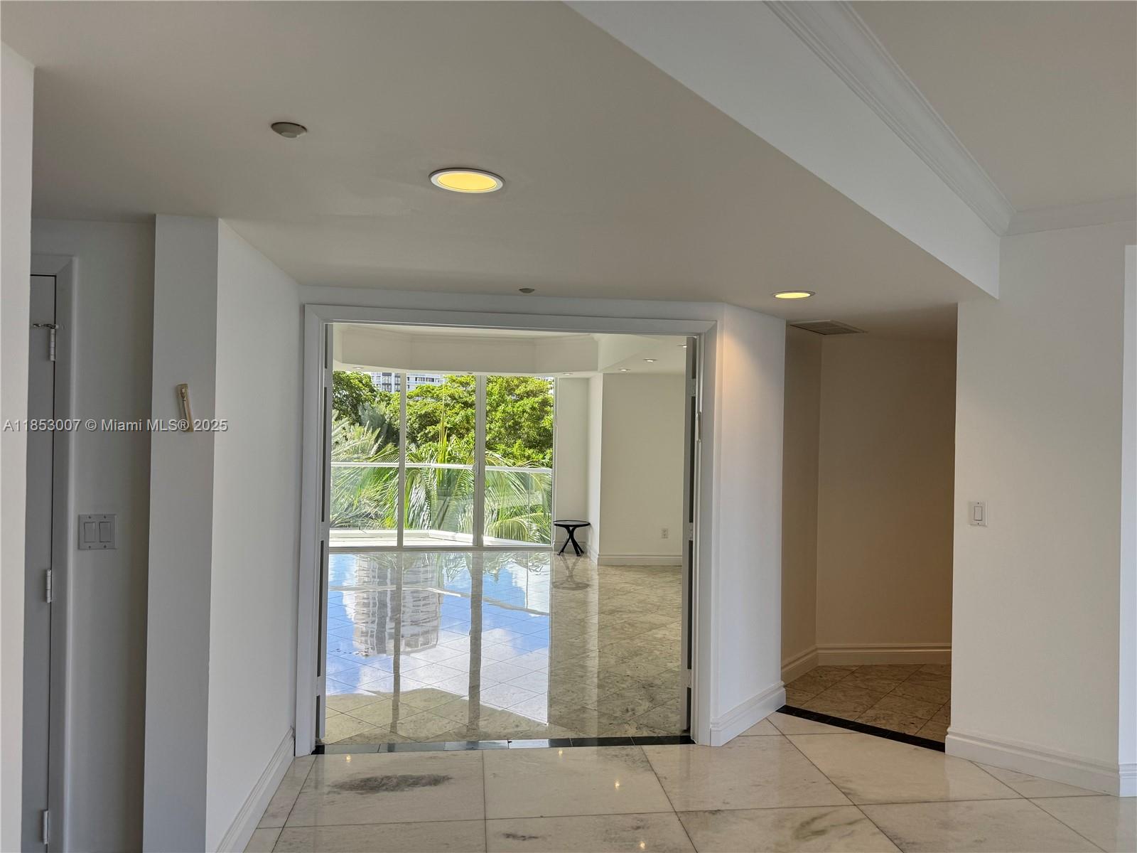 2600 Island Blvd #505, Aventura FL 33160