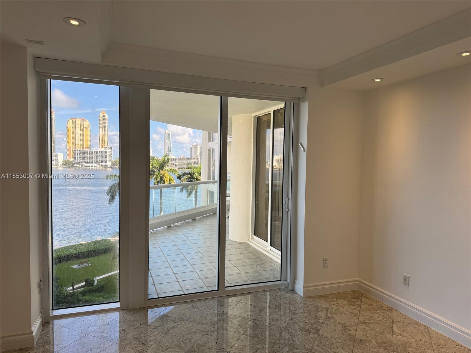2600 Island Blvd #505, Aventura FL 33160