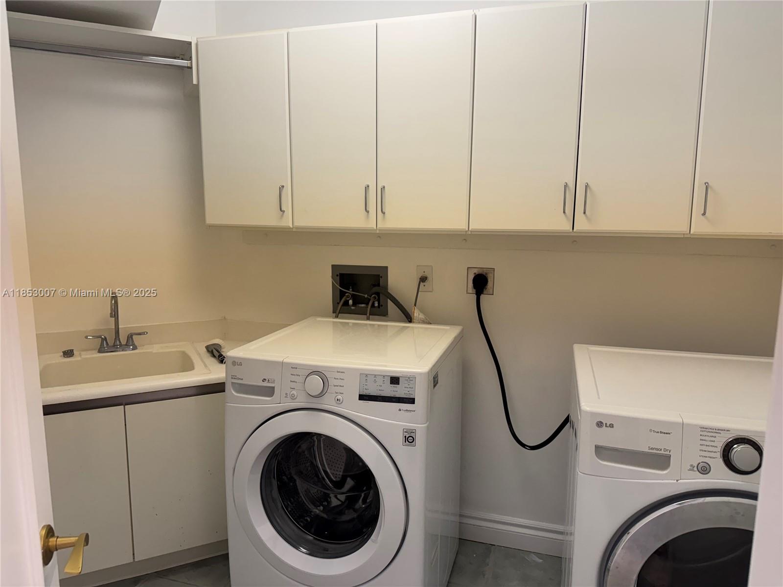 2600 Island Blvd #505, Aventura FL 33160