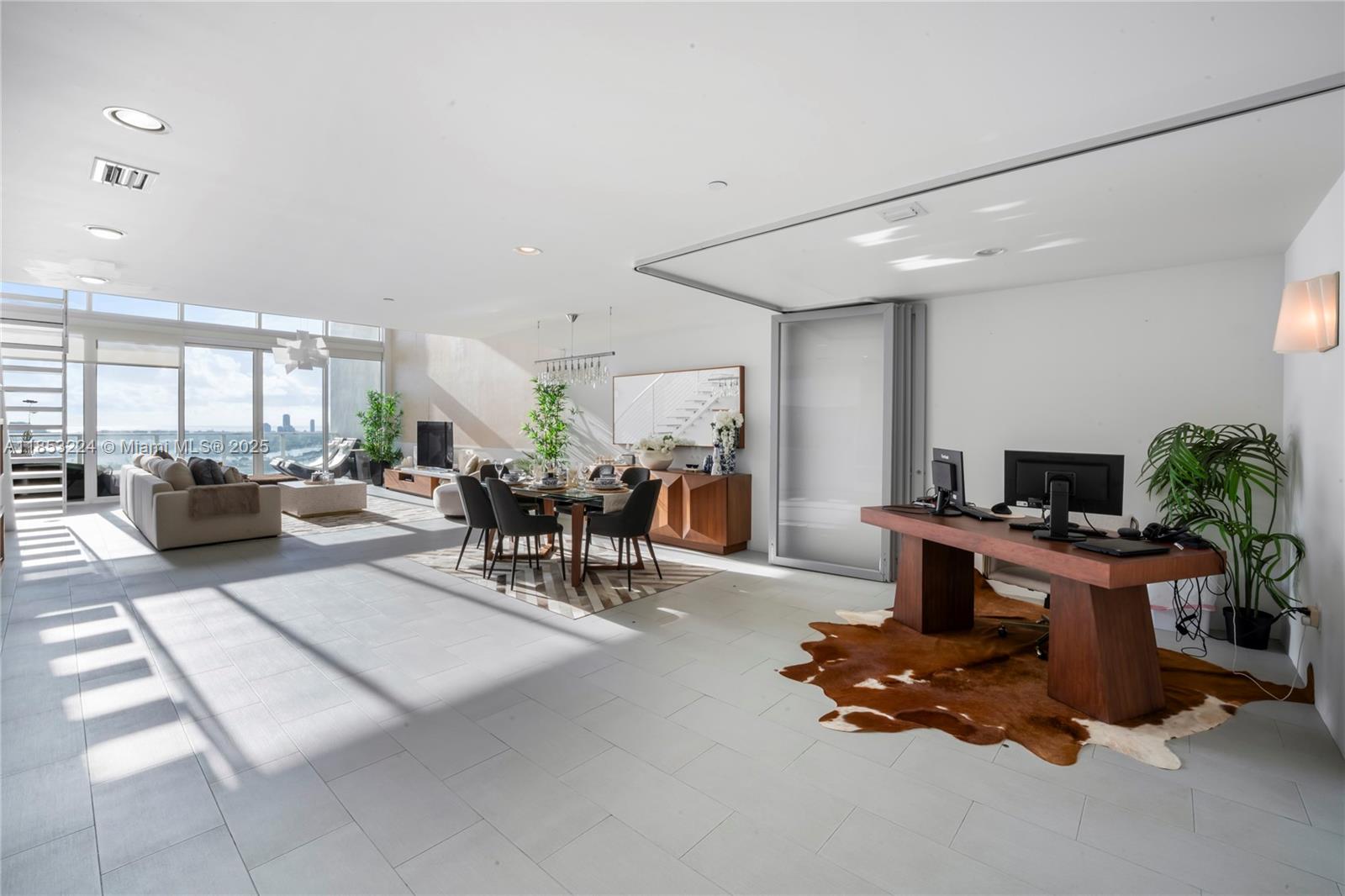 1040 Biscayne Blvd #3203, Miami FL 33132