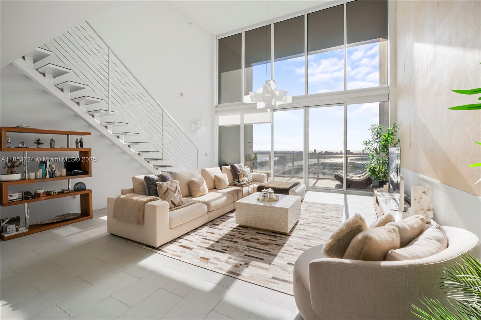 1040 Biscayne Blvd #3203, Miami FL 33132