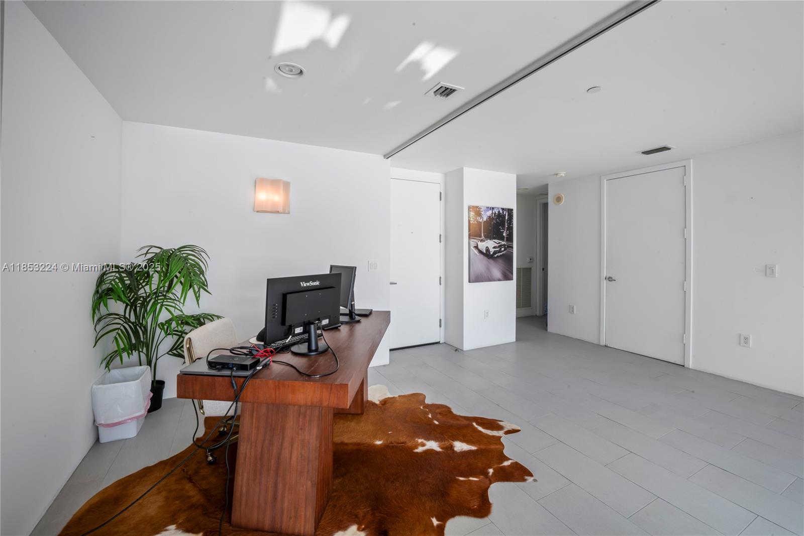 1040 Biscayne Blvd #3203, Miami FL 33132