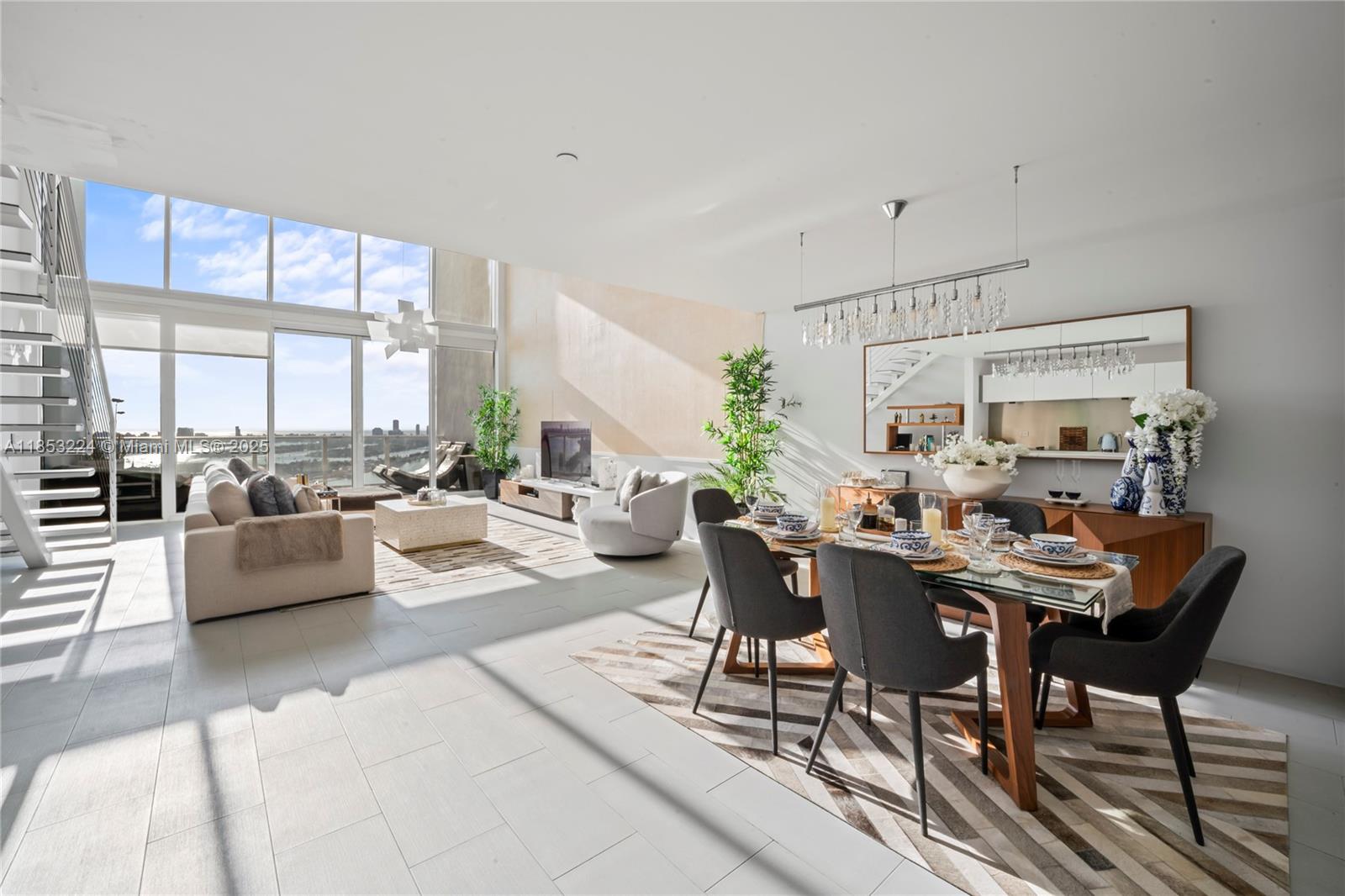 1040 Biscayne Blvd #3203, Miami FL 33132