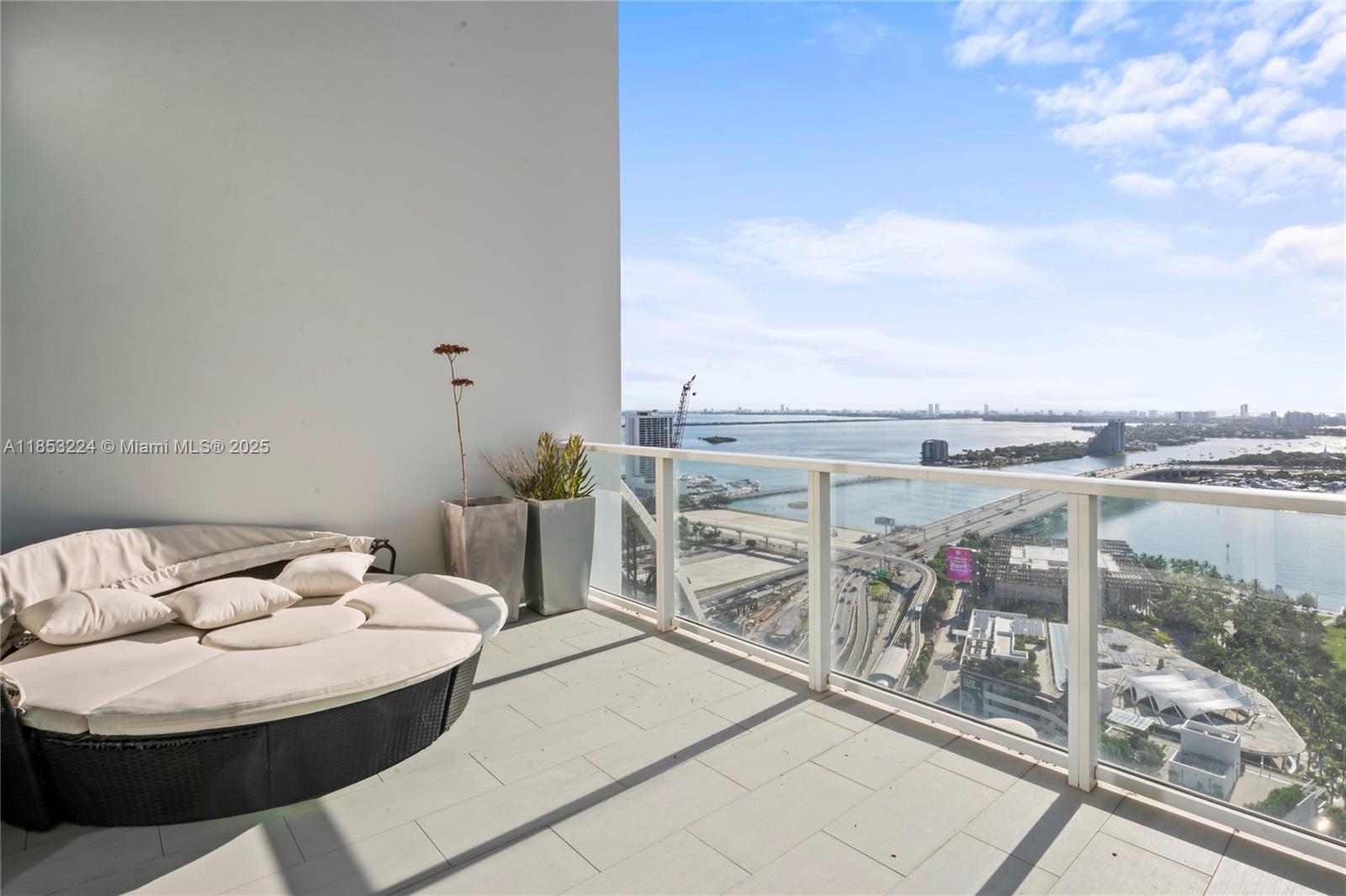 1040 Biscayne Blvd #3203, Miami FL 33132