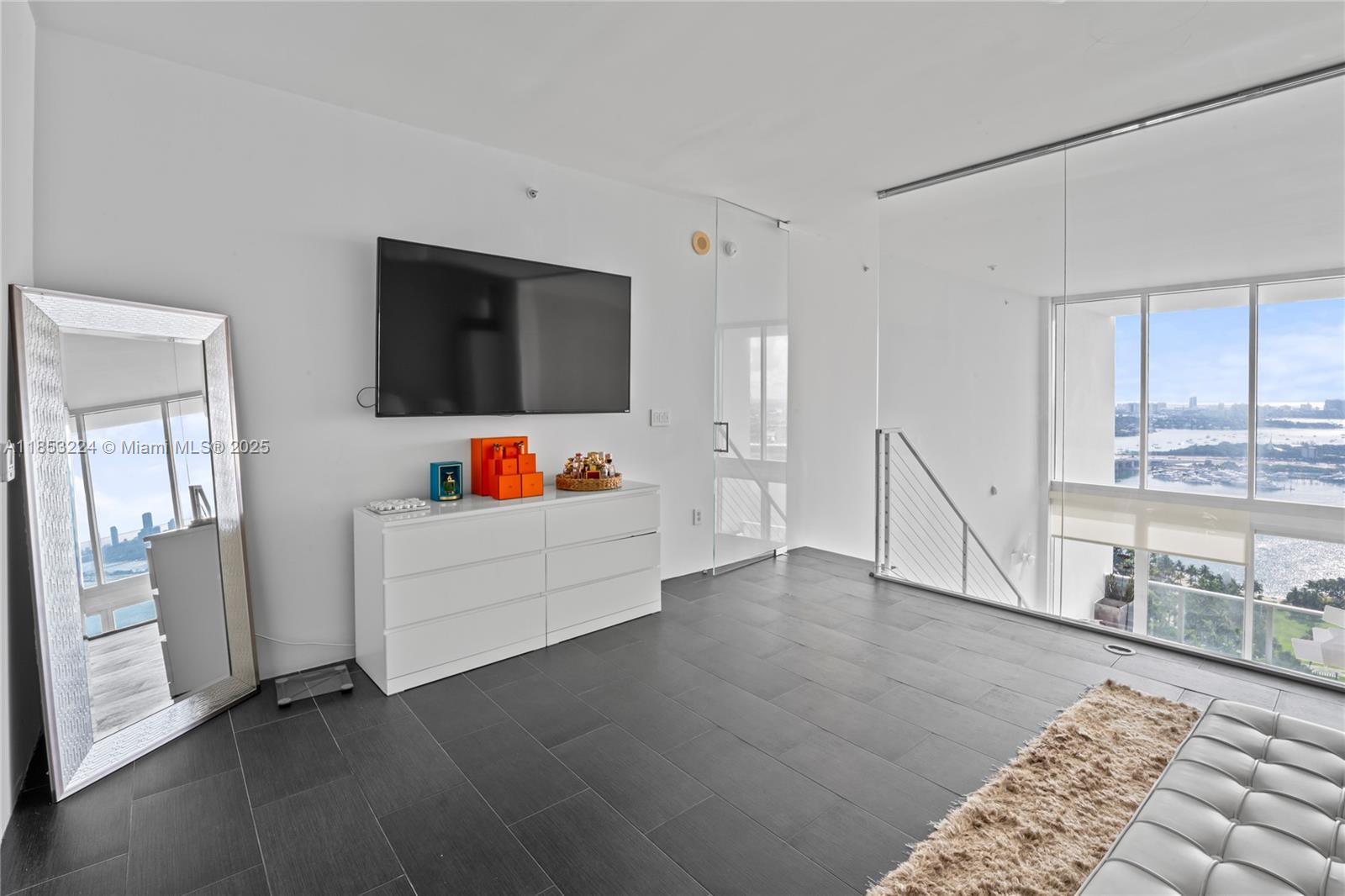 1040 Biscayne Blvd #3203, Miami FL 33132