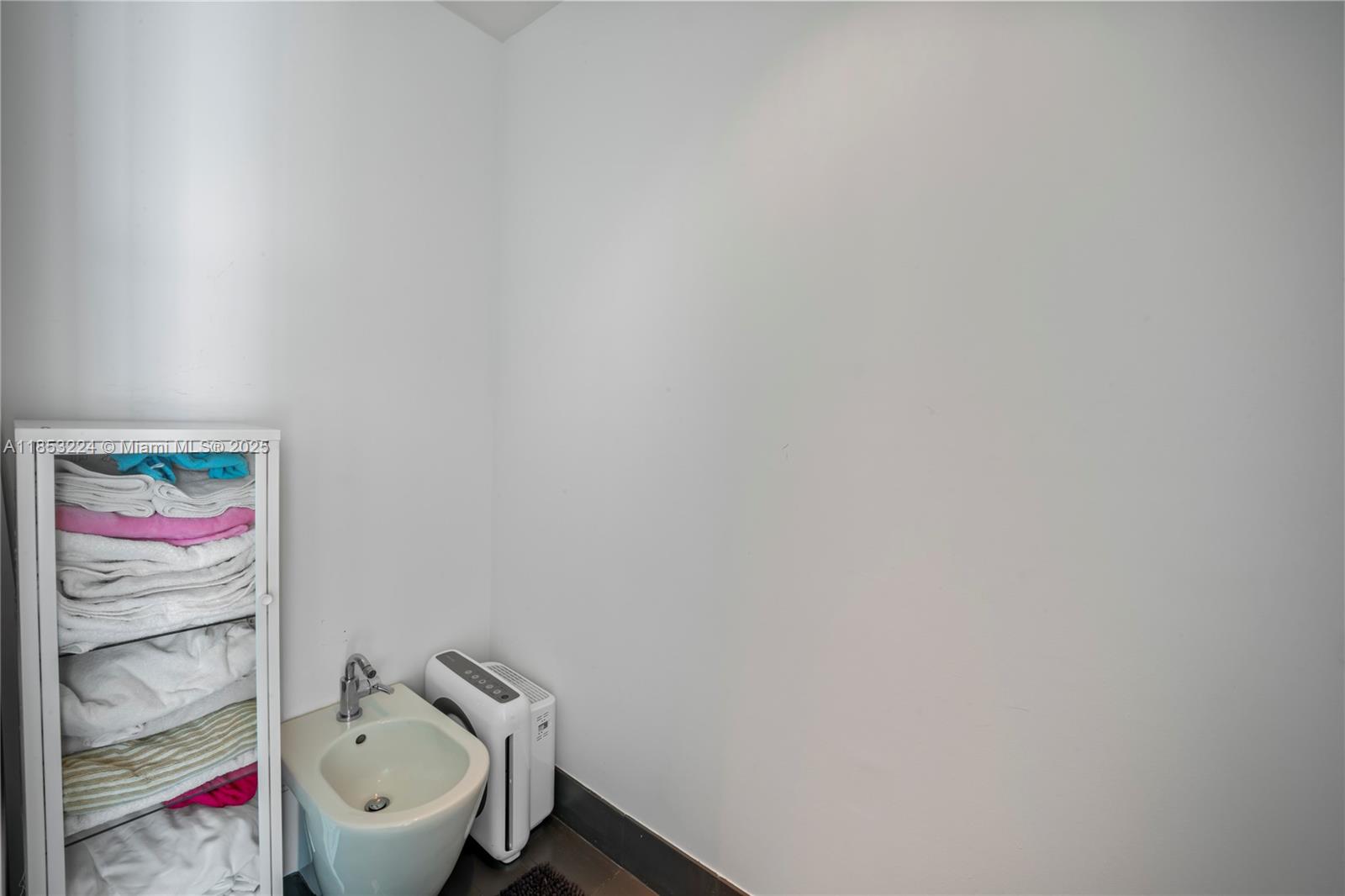 1040 Biscayne Blvd #3203, Miami FL 33132