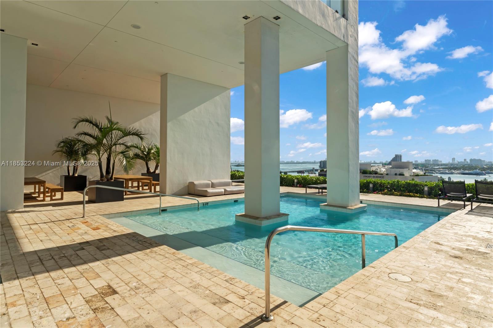 1040 Biscayne Blvd #3203, Miami FL 33132