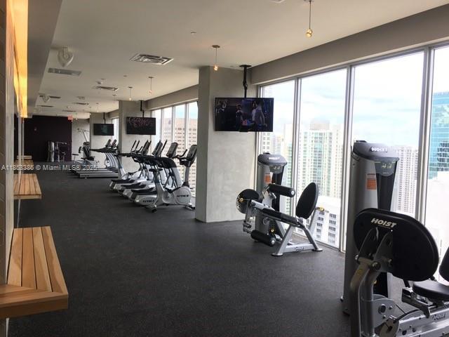 151 SE 1 Street #406, Miami FL 33131