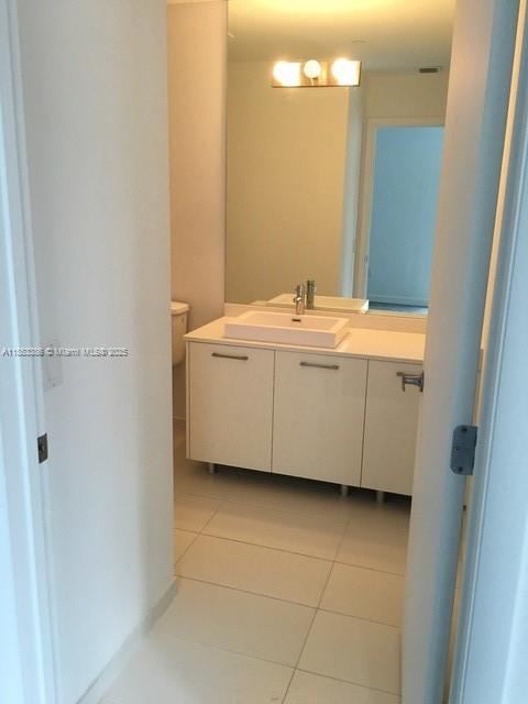151 SE 1 Street #406, Miami FL 33131