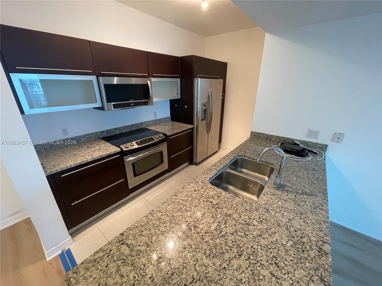 Miami FL 33131 - A11853457