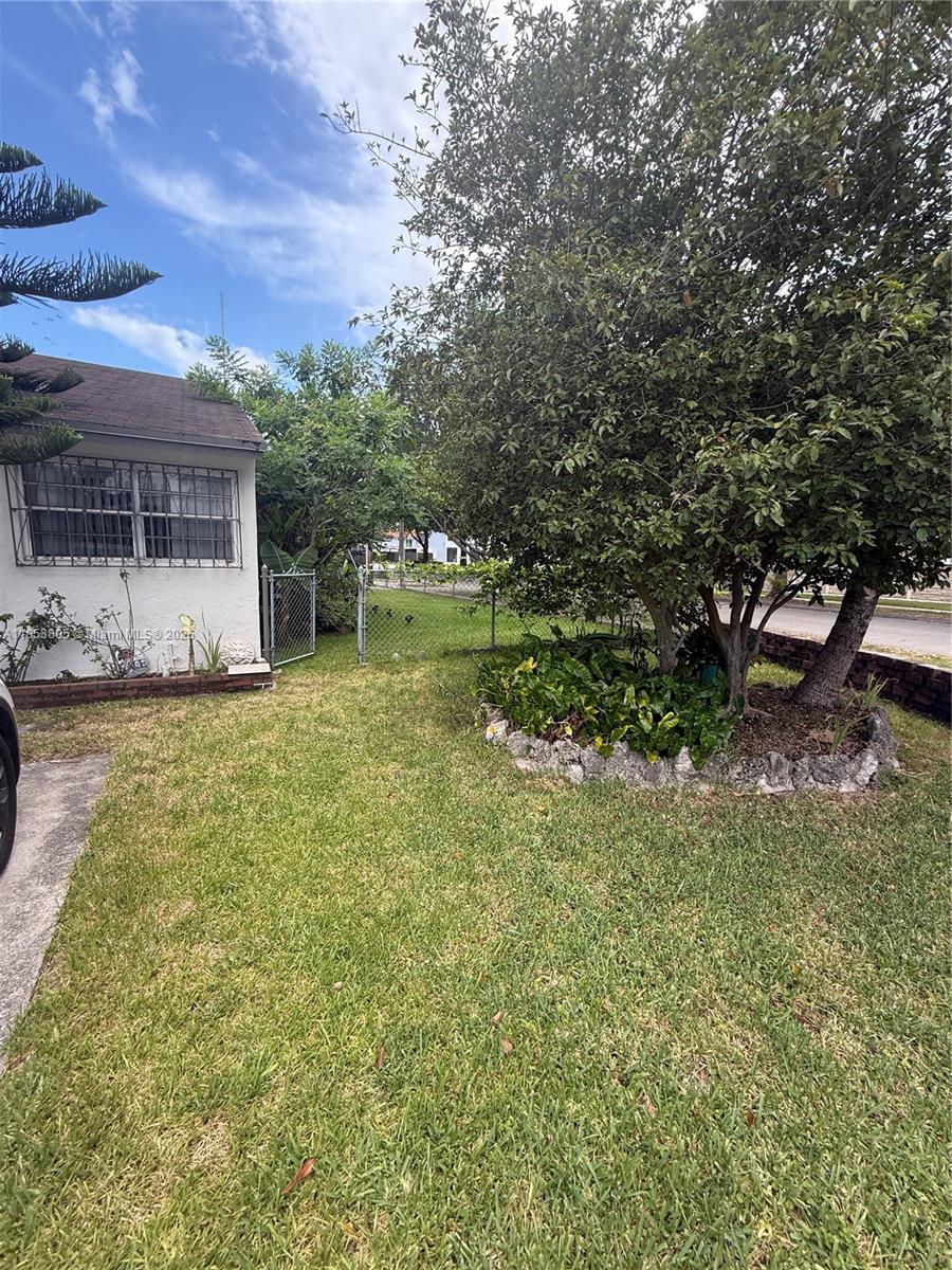 11472 SW 4th St, Sweetwater FL 33174