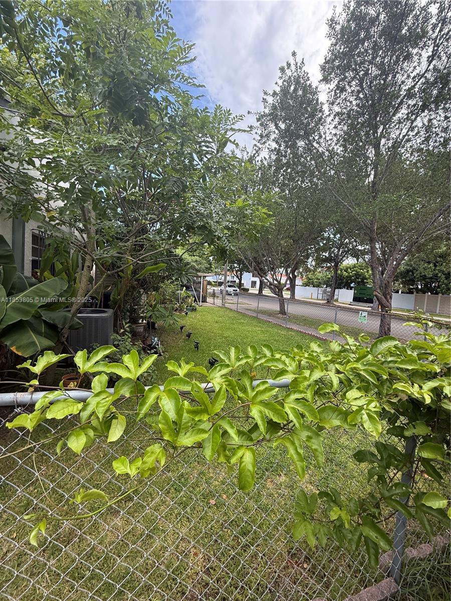 11472 SW 4th St, Sweetwater FL 33174
