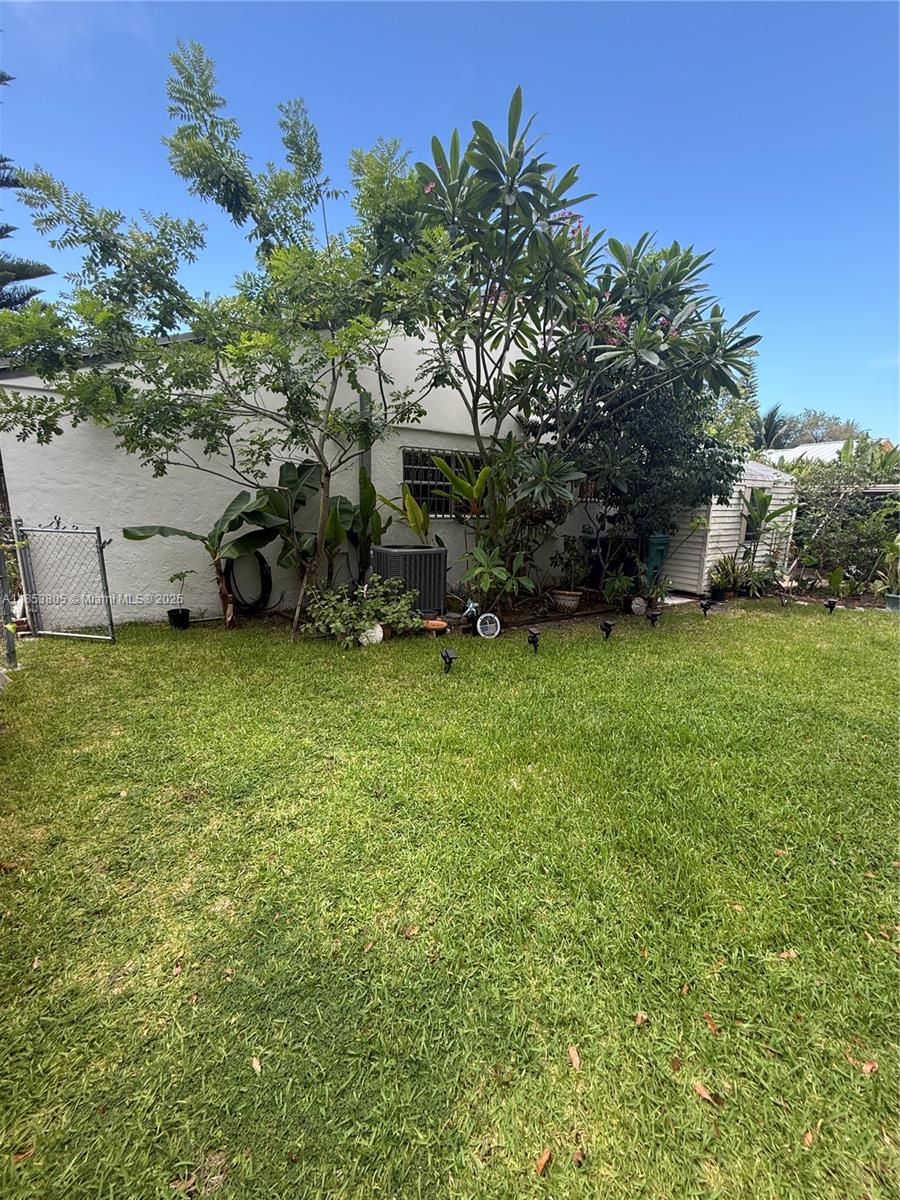 11472 SW 4th St, Sweetwater FL 33174