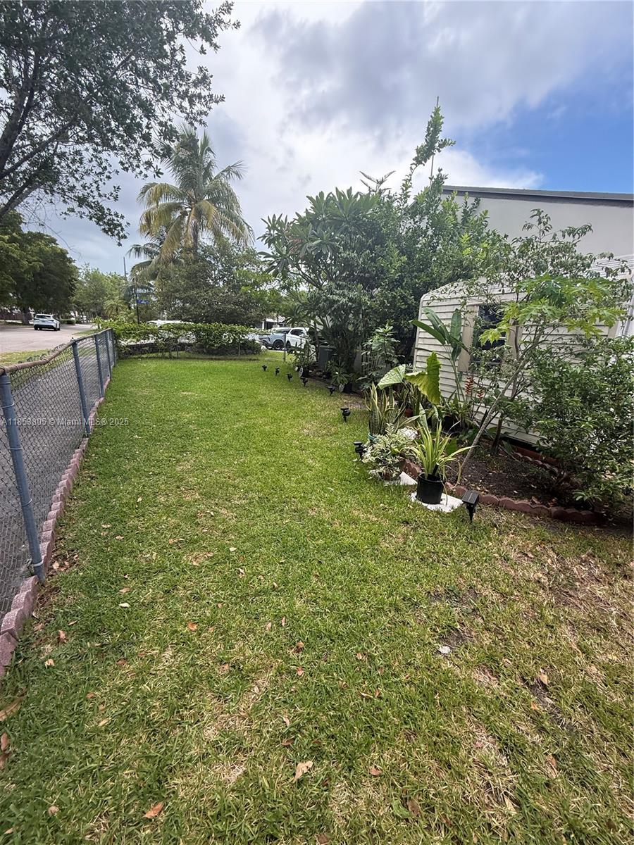 11472 SW 4th St, Sweetwater FL 33174