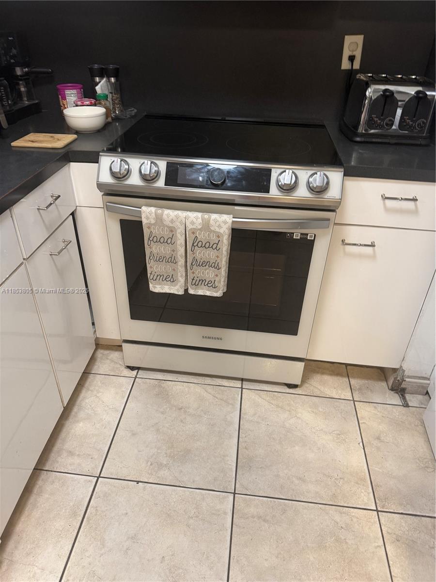 11472 SW 4th St, Sweetwater FL 33174