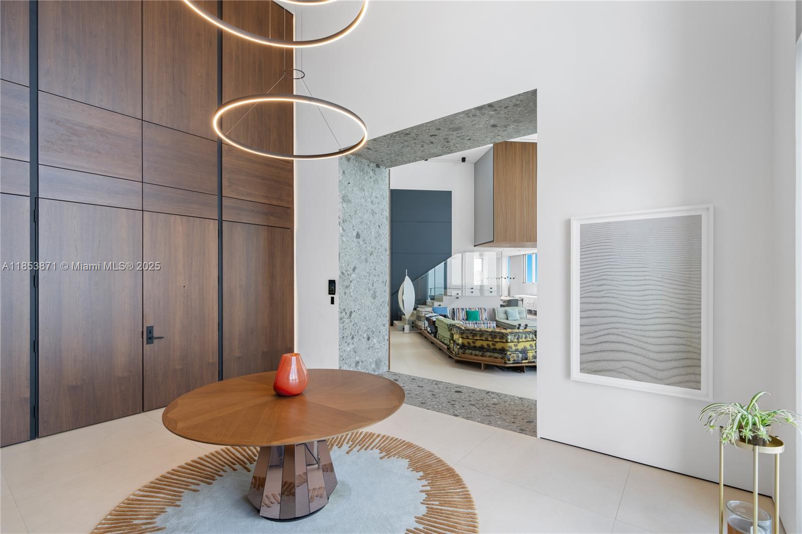 1300 Brickell Bay Dr #4401, Miami FL 33131