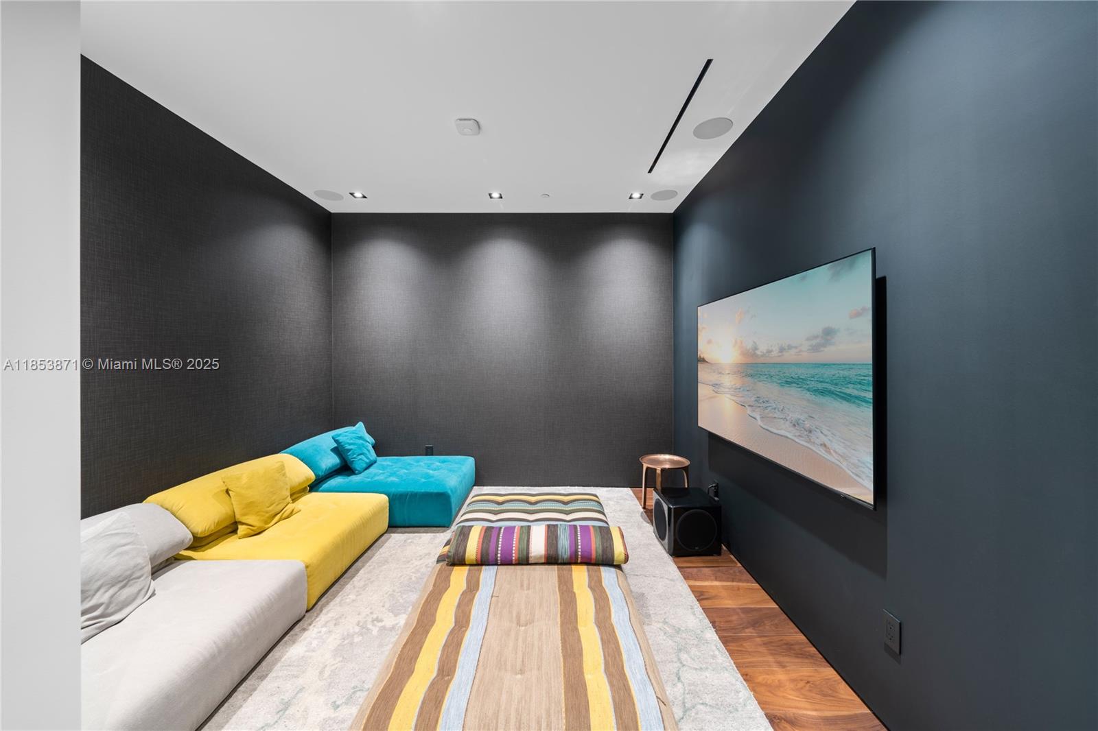 1300 Brickell Bay Dr #4401, Miami FL 33131