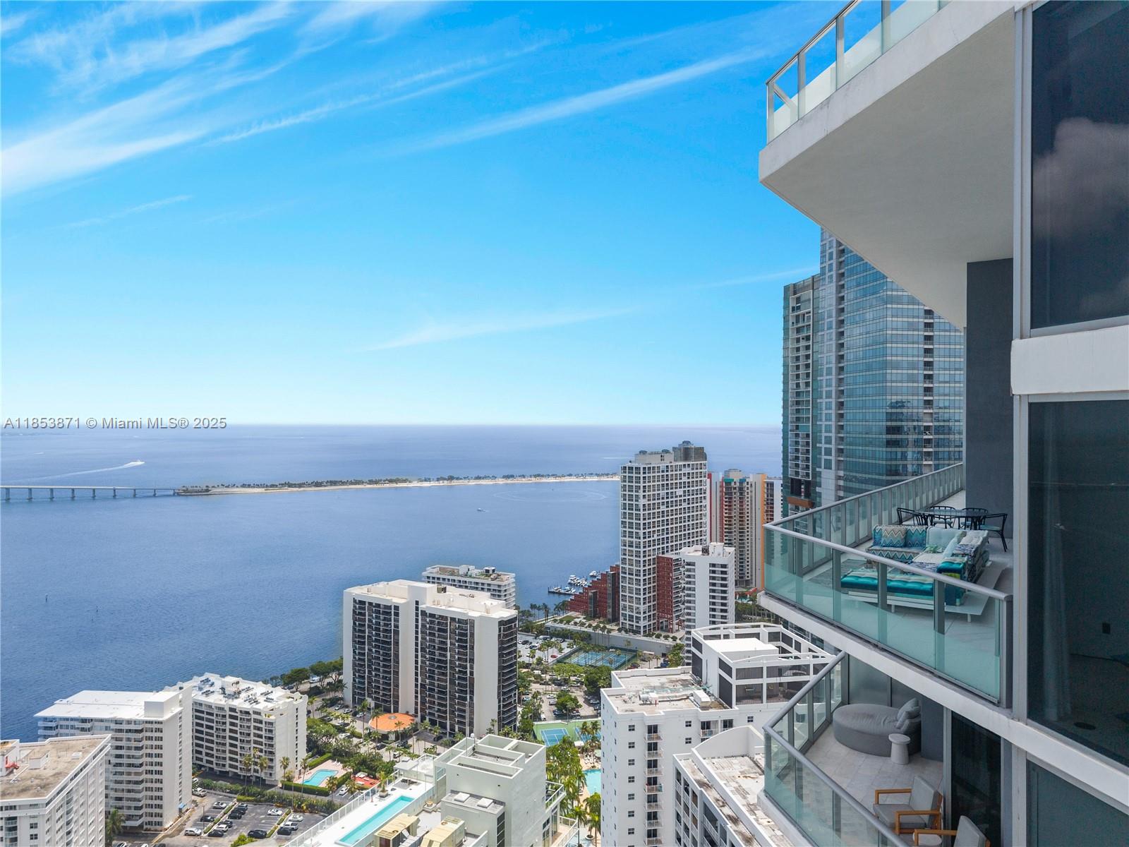 1300 Brickell Bay Dr #4401, Miami FL 33131