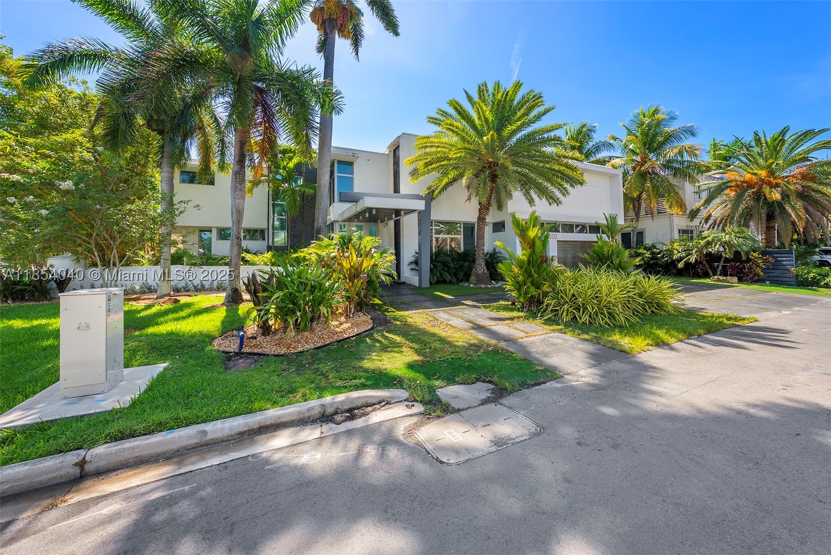 300 Royal Plaza Dr, Fort Lauderdale FL 33301