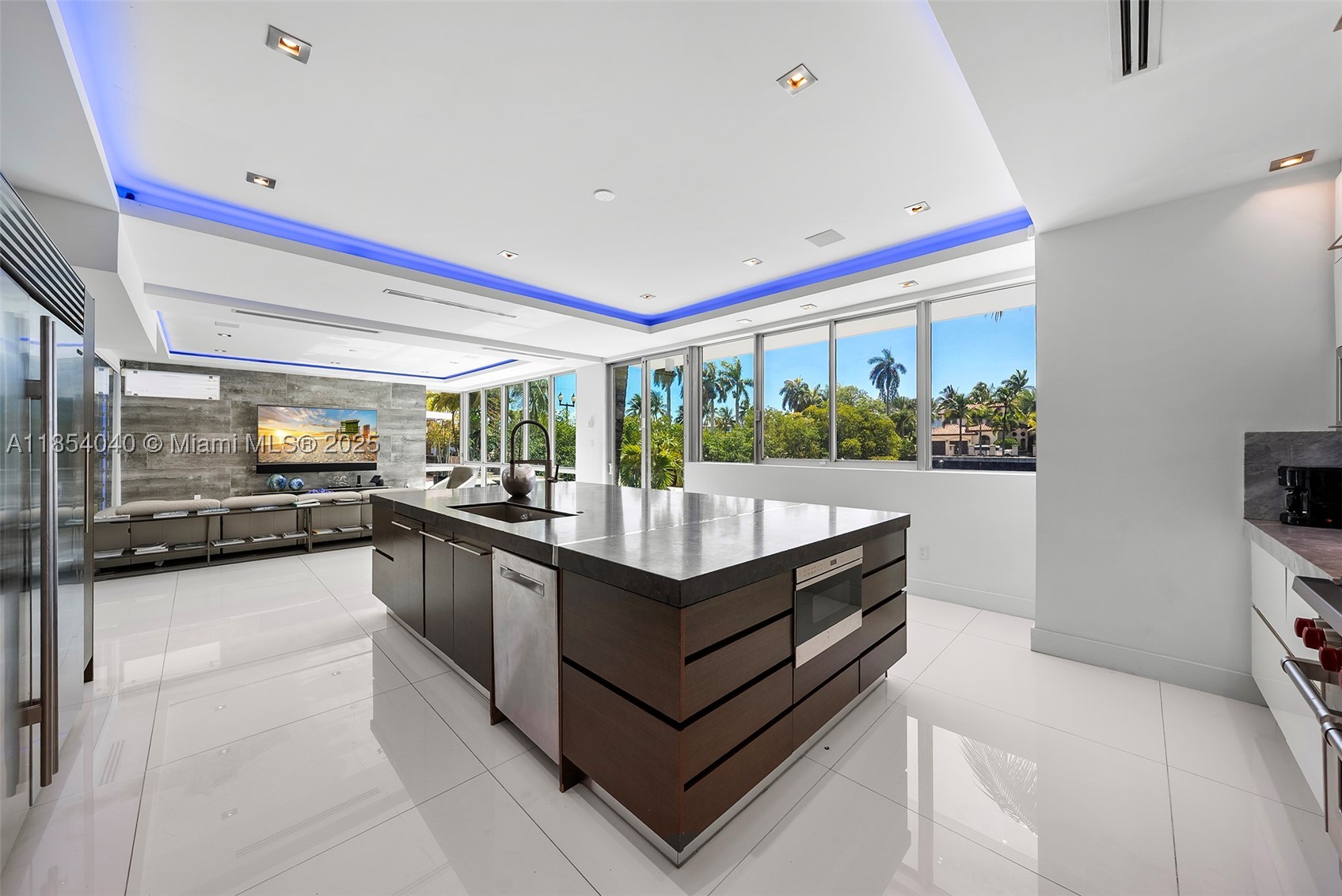 300 Royal Plaza Dr, Fort Lauderdale FL 33301