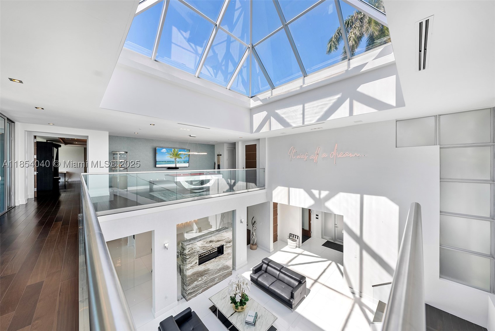 300 Royal Plaza Dr, Fort Lauderdale FL 33301
