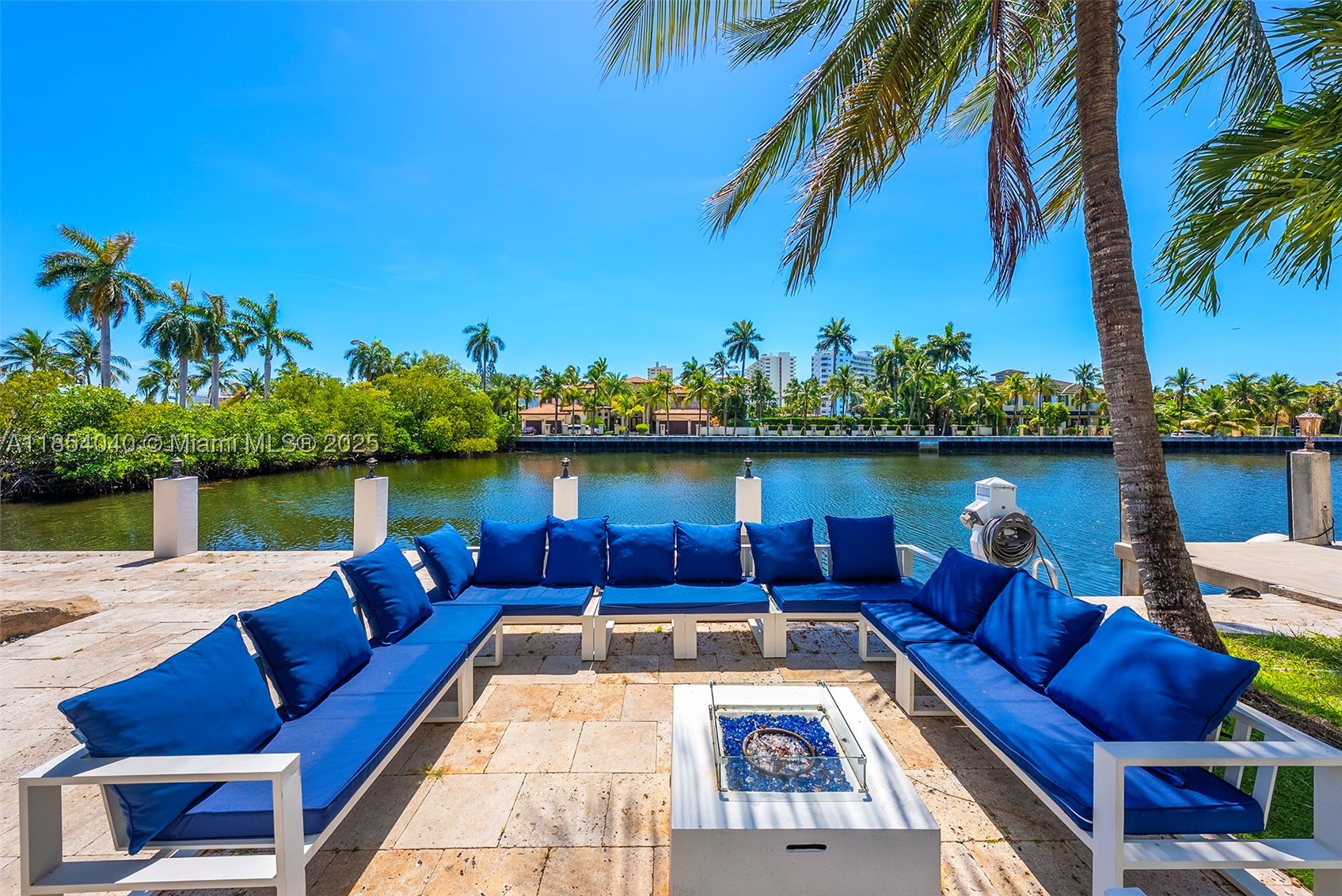 300 Royal Plaza Dr, Fort Lauderdale FL 33301