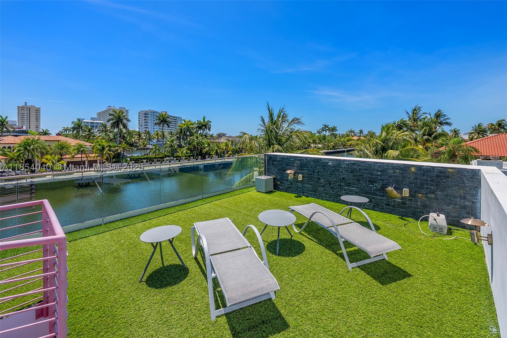 300 Royal Plaza Dr, Fort Lauderdale FL 33301